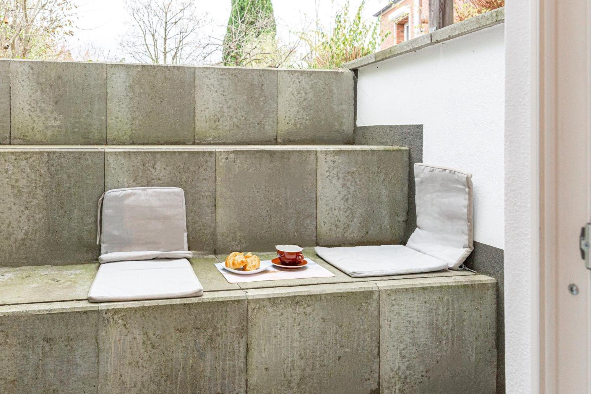 Have-A-Nice-Stay - Souterrain, Kino An Der Natur, U-Bahn Nach Hamburg 400M - Baecker & Restaurants 500M - Lidl 800M - Zentrum 1,5Km Ahrensburg Dış mekan fotoğraf