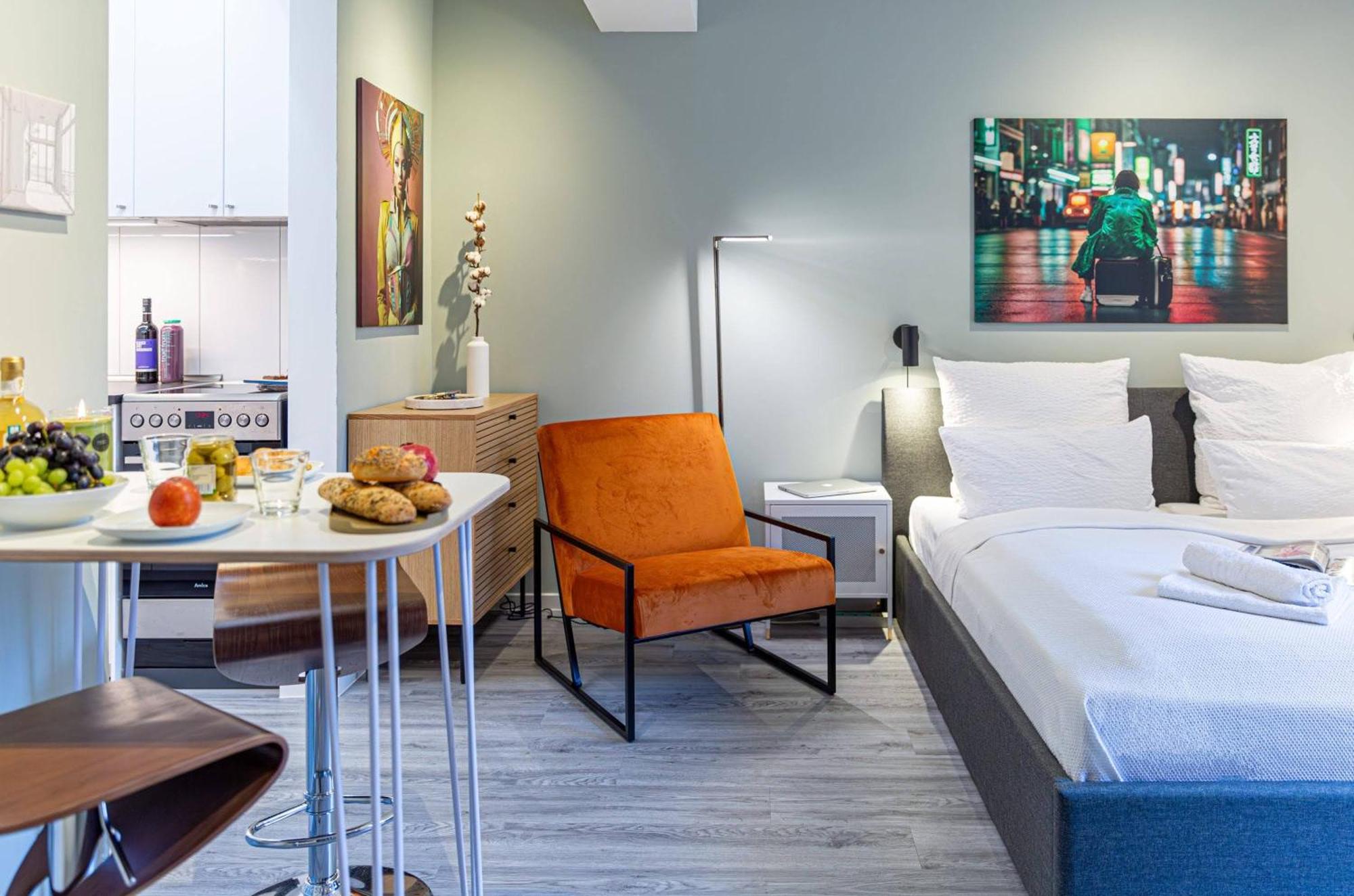Have-A-Nice-Stay - Souterrain, Kino An Der Natur, U-Bahn Nach Hamburg 400M - Baecker & Restaurants 500M - Lidl 800M - Zentrum 1,5Km Ahrensburg Dış mekan fotoğraf