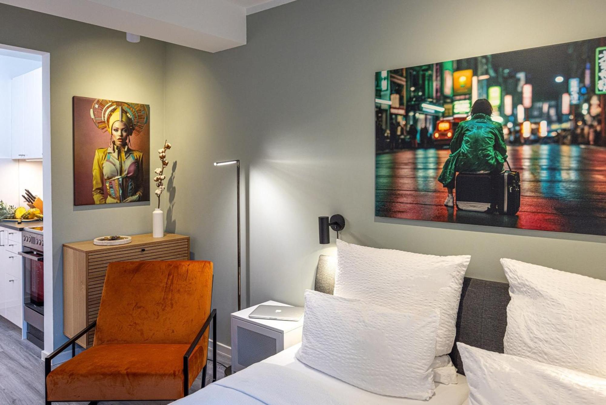 Have-A-Nice-Stay - Souterrain, Kino An Der Natur, U-Bahn Nach Hamburg 400M - Baecker & Restaurants 500M - Lidl 800M - Zentrum 1,5Km Ahrensburg Dış mekan fotoğraf